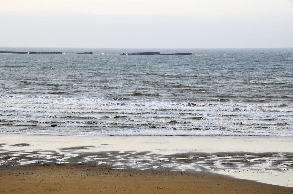 La Maison Du 6 Arromanches-les-Bains Bagian luar foto